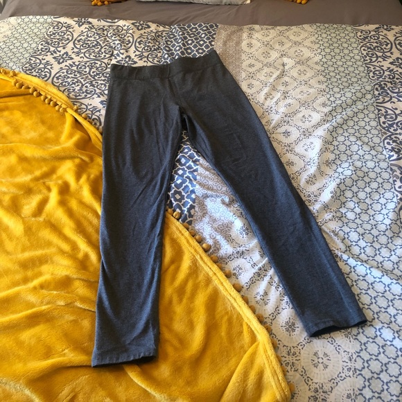 Aerie Grey Medium High Rise Leggings - Picture 2 of 7